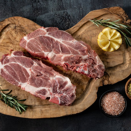 Μπριζόλα λαιμού family pack, χοιρινή μπριζόλα λαιμού, ελληνικό χοιρινό, ζουμερή μπριζόλα, χοιρινό BBQ, μπριζόλα σχάρας, μπριζόλα φούρνου, φρέσκο κρέας, επαγγελματική συσκευασία, catering